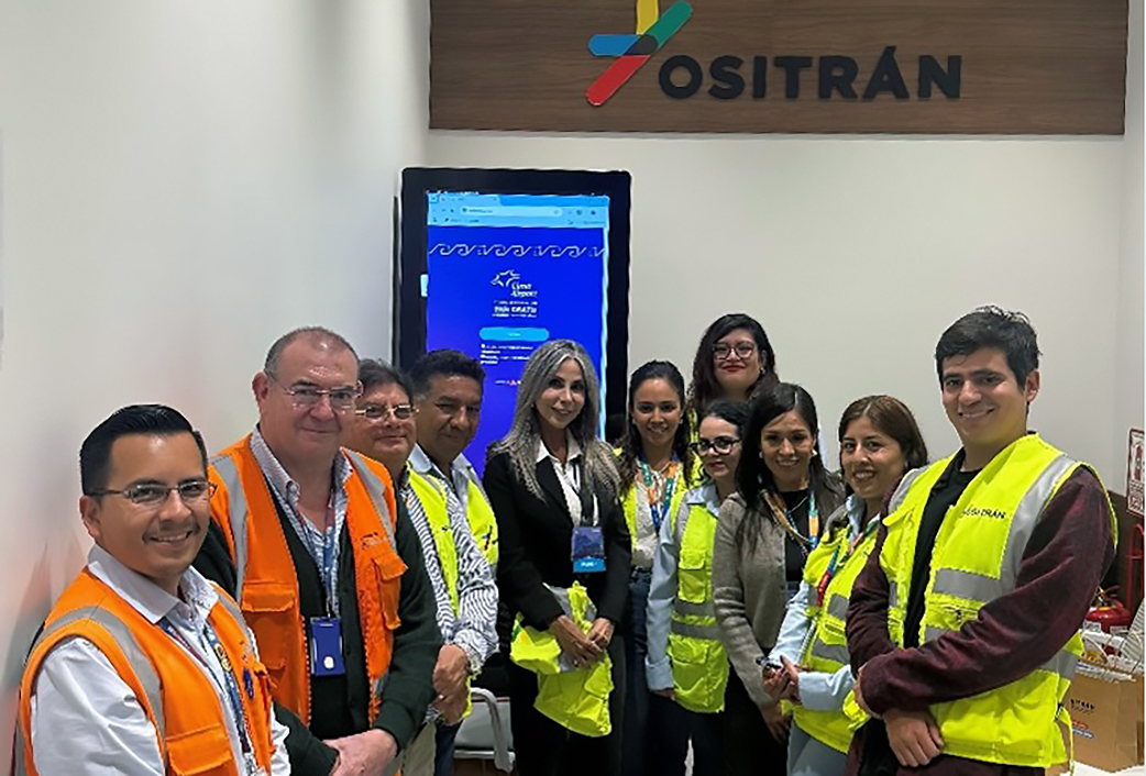 EQUIPO INECO CON PRESI OSITRAN 15 MAY 25 FOTO INECO PERU