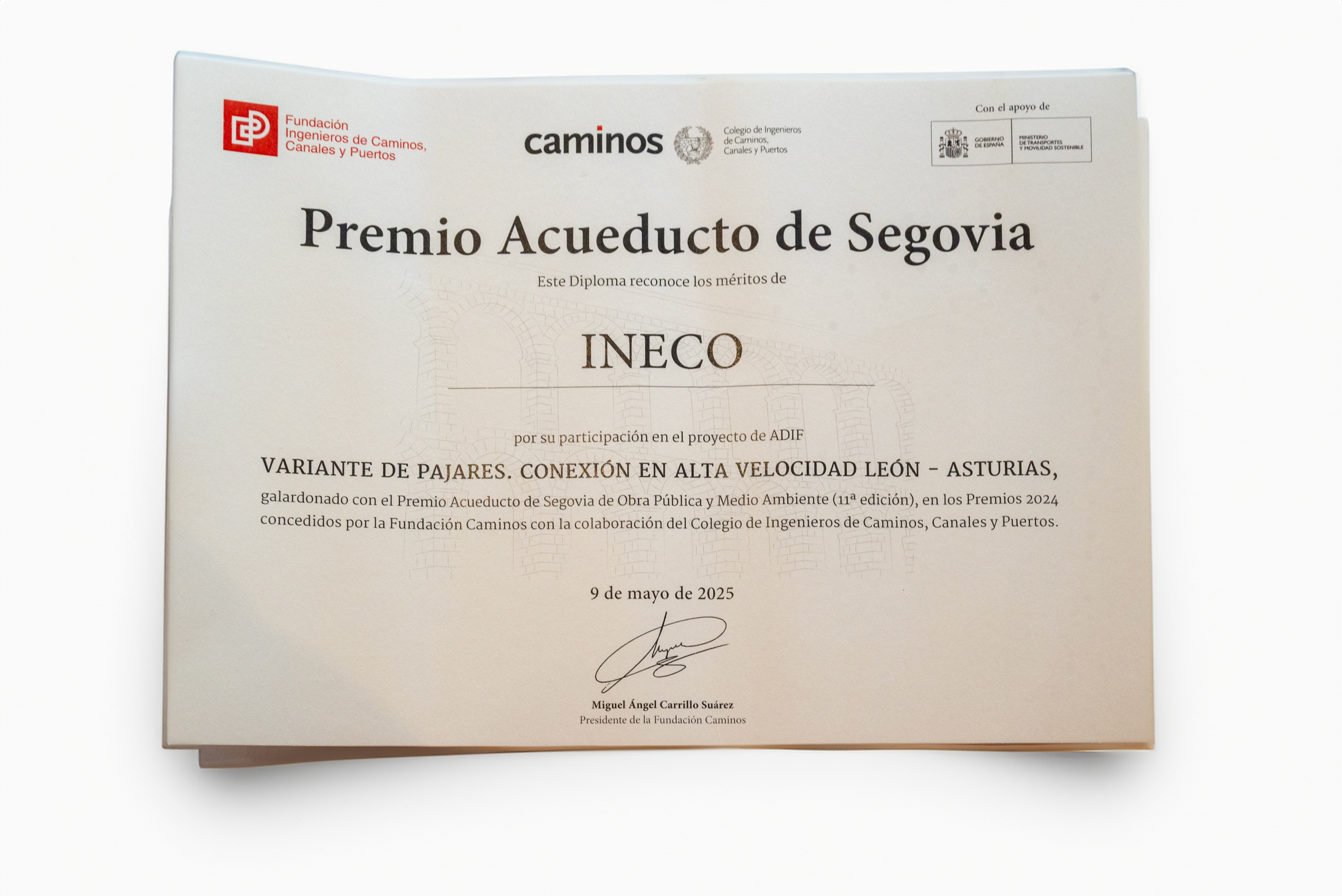 The Pajares Bypass has been recognised by the Caminos Foundation with the Segovia Aqueduct Award for Public Works and the Environment.