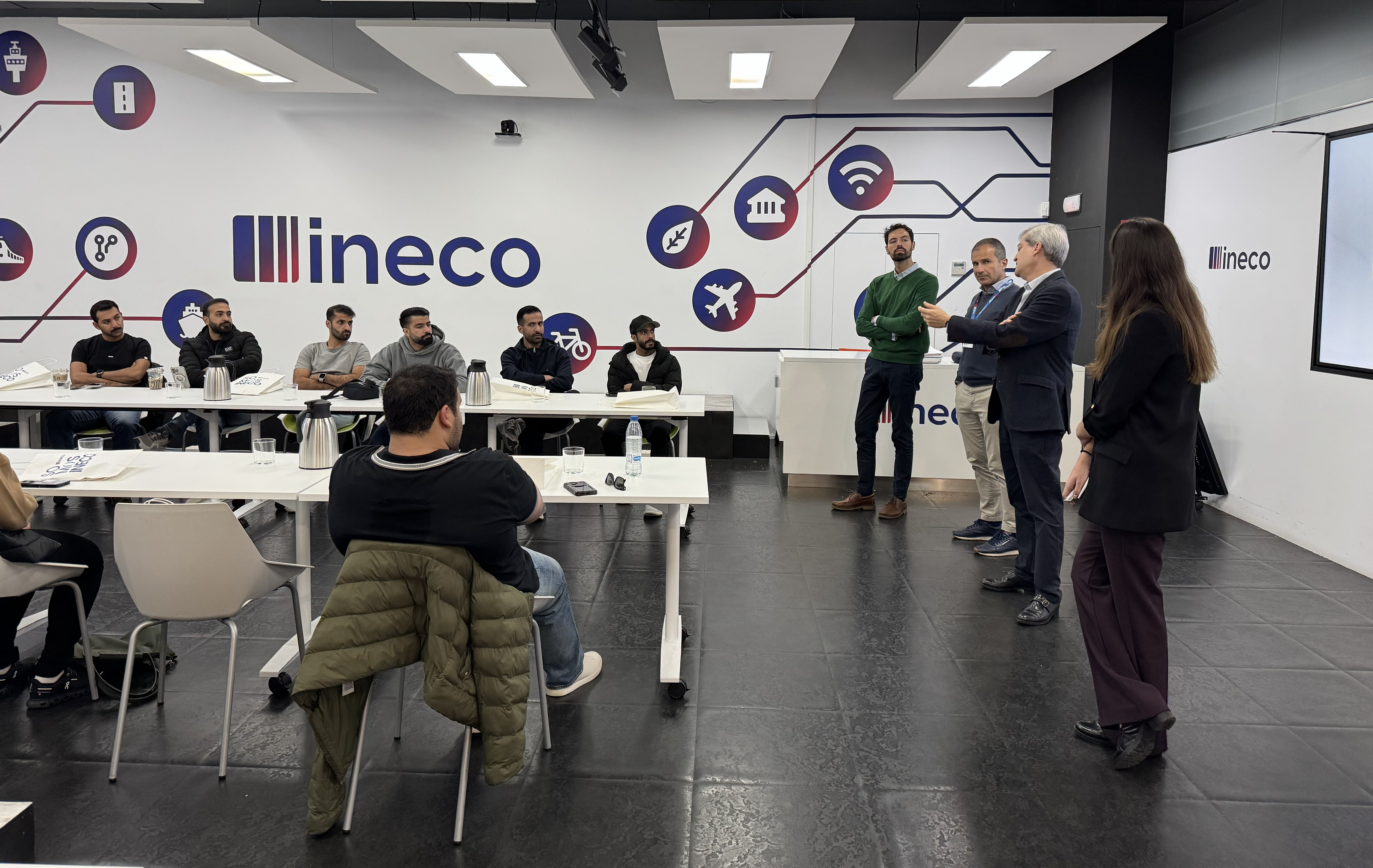 Los participantes en la sede de Ineco