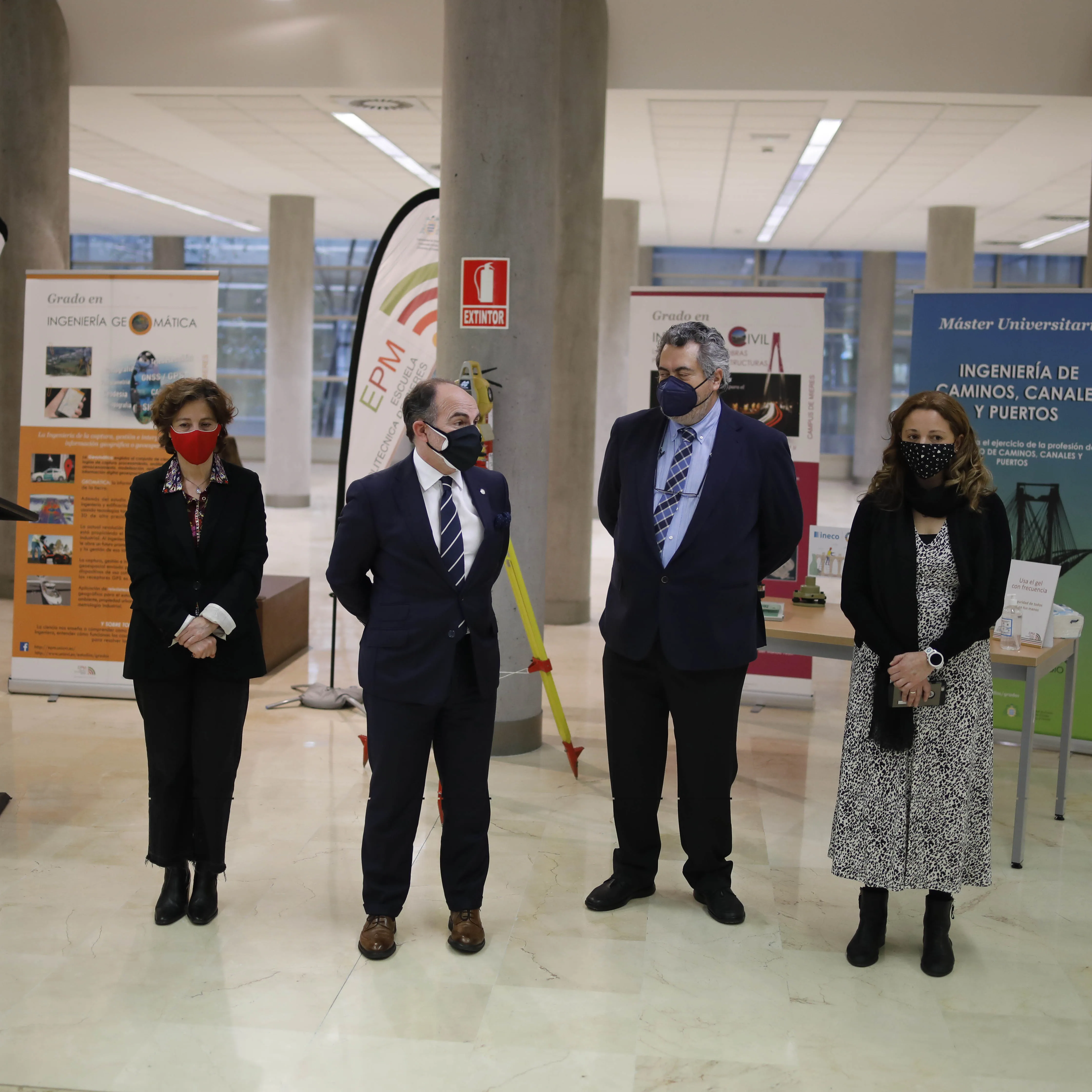 Ineco dona equipos de topografía a seis organizaciones sin ánimo de lucro