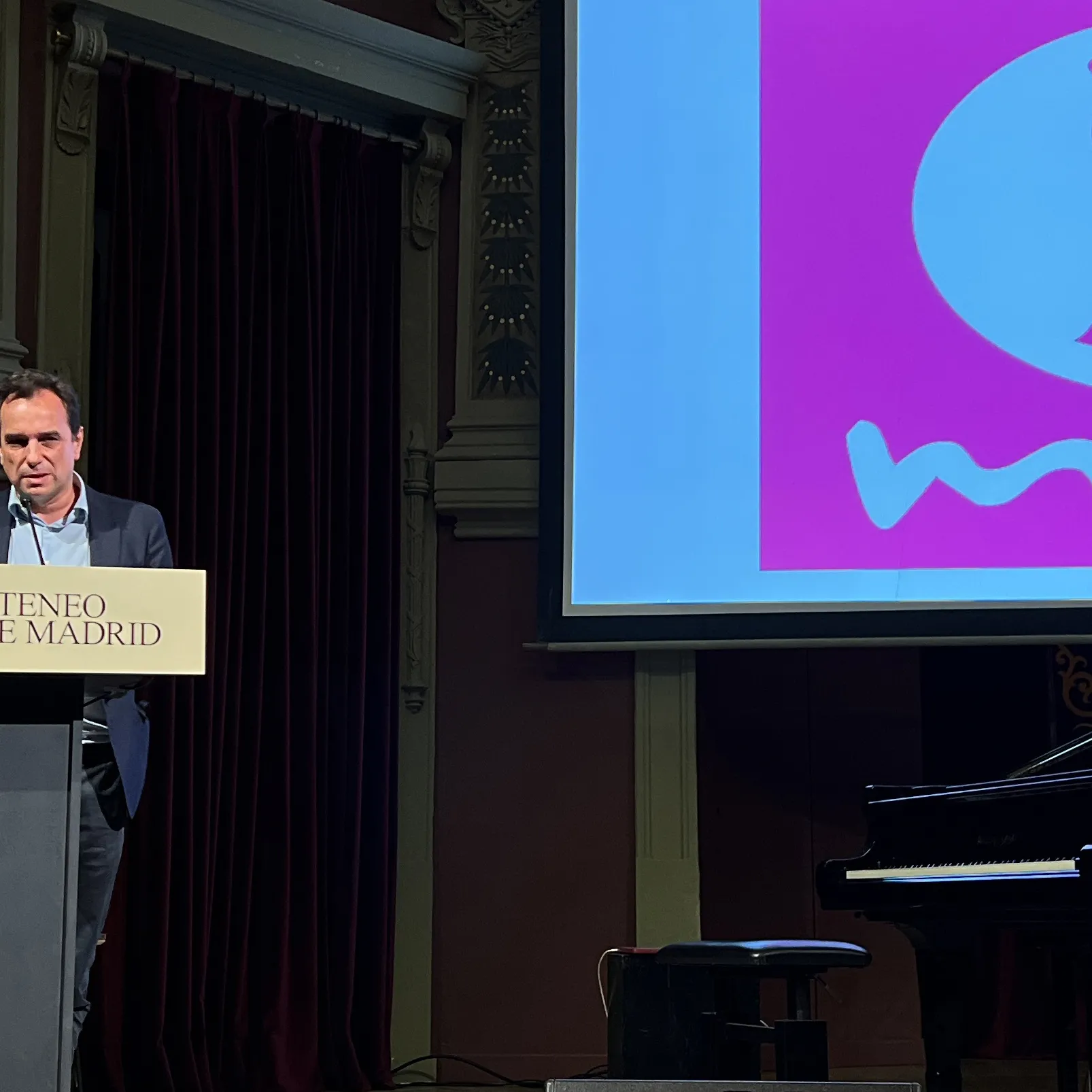 The president of Ineco, Sergio Vázquez Torrón, received the award at this event