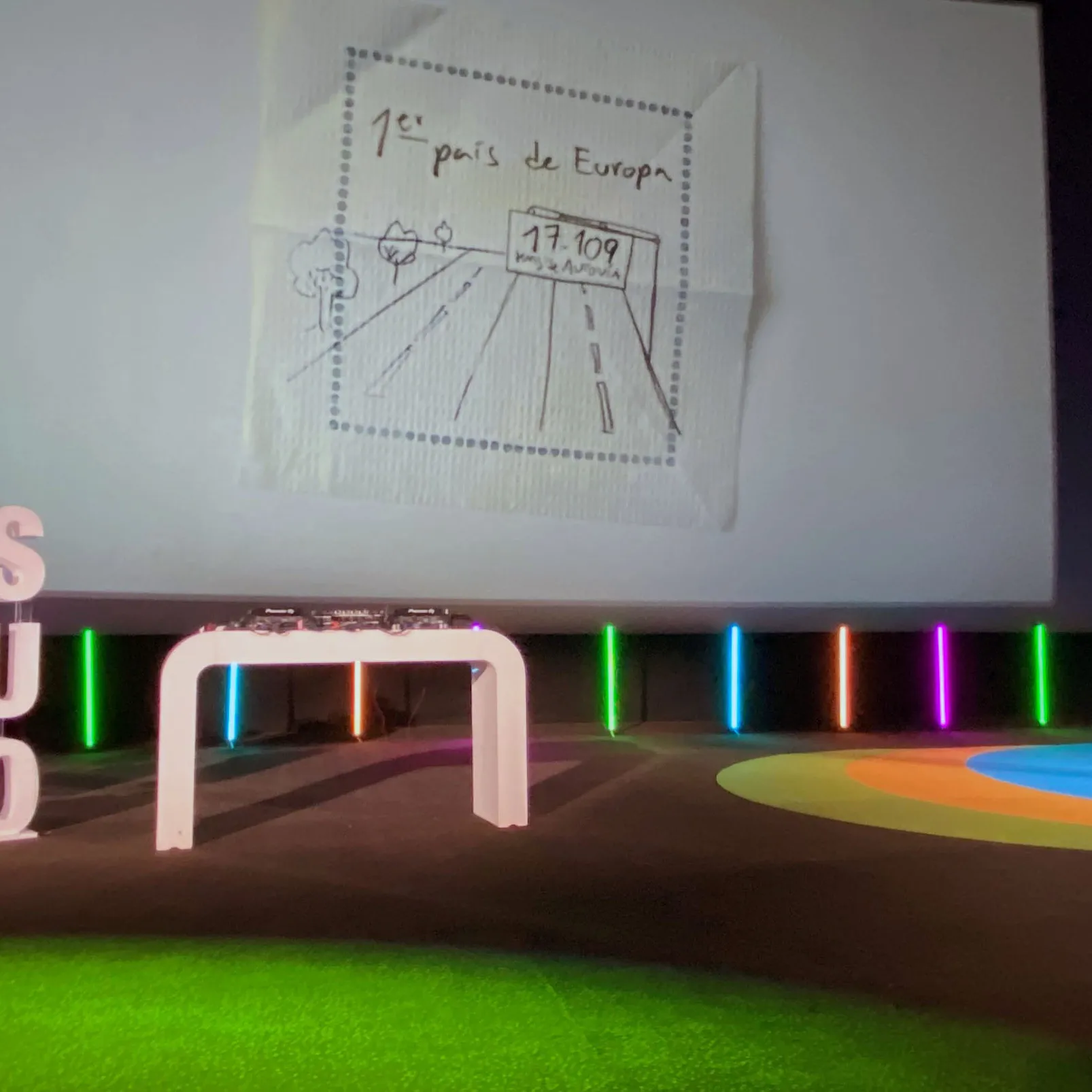 Sergio Vázquez Torrón, encouraged high school students in the "El País con tu Futuro" season to dedicate themselves to professions linked to mobility and which allow them to face the great challenge of climate change.