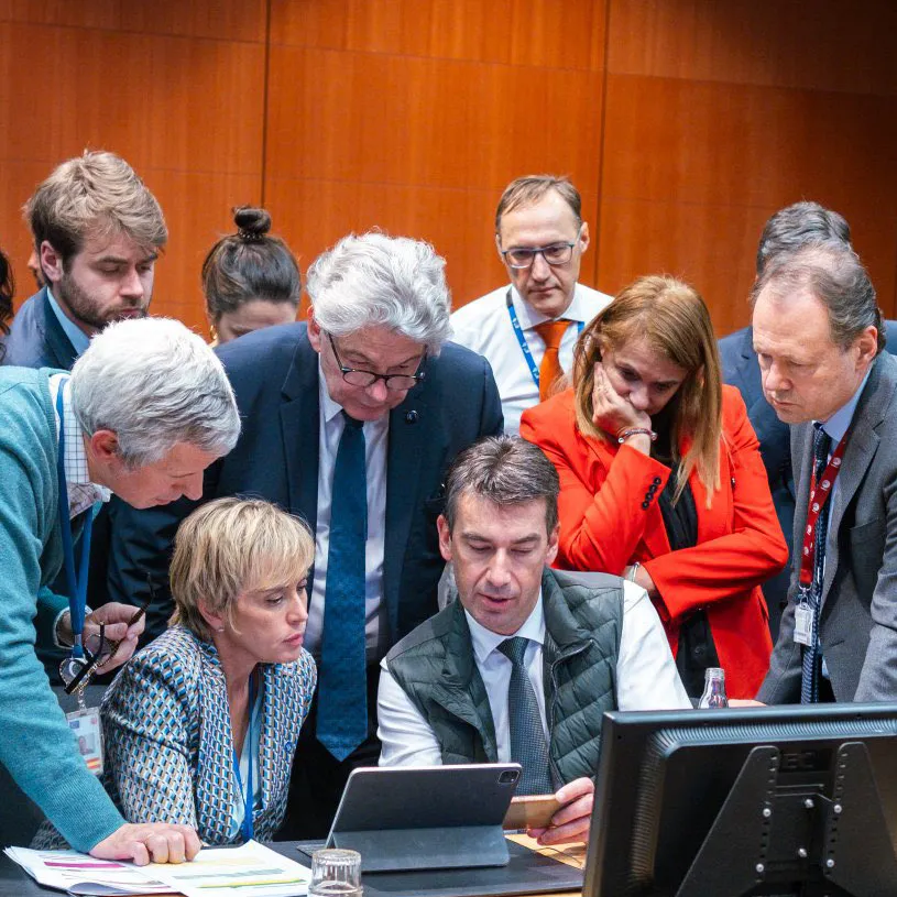 Nuestra compañera Clara Pedregosa ha estado presente durante todas las negociaciones