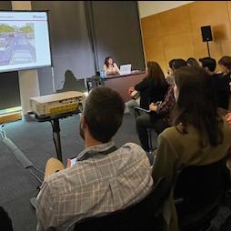 En palabras de Laura Martín: “CiM es una metodología colaborativa que mediante transformación digital y escenarios virtuales 3D ayudará a mejorar la planificación, ordenamiento y sostenibilidad en el entorno urbano".