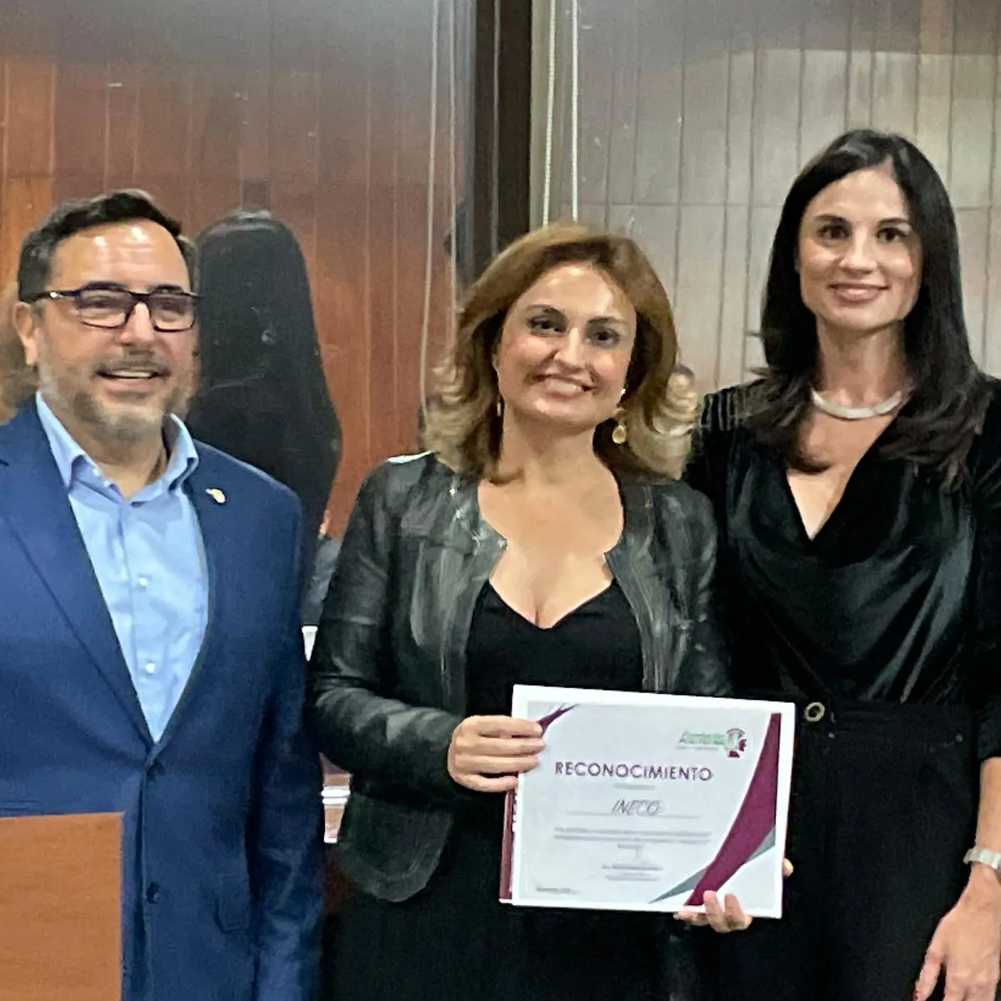 Salomé Fernández and Magdalena Garrigós with representatives of the National Polytechnic Institute (IPN).