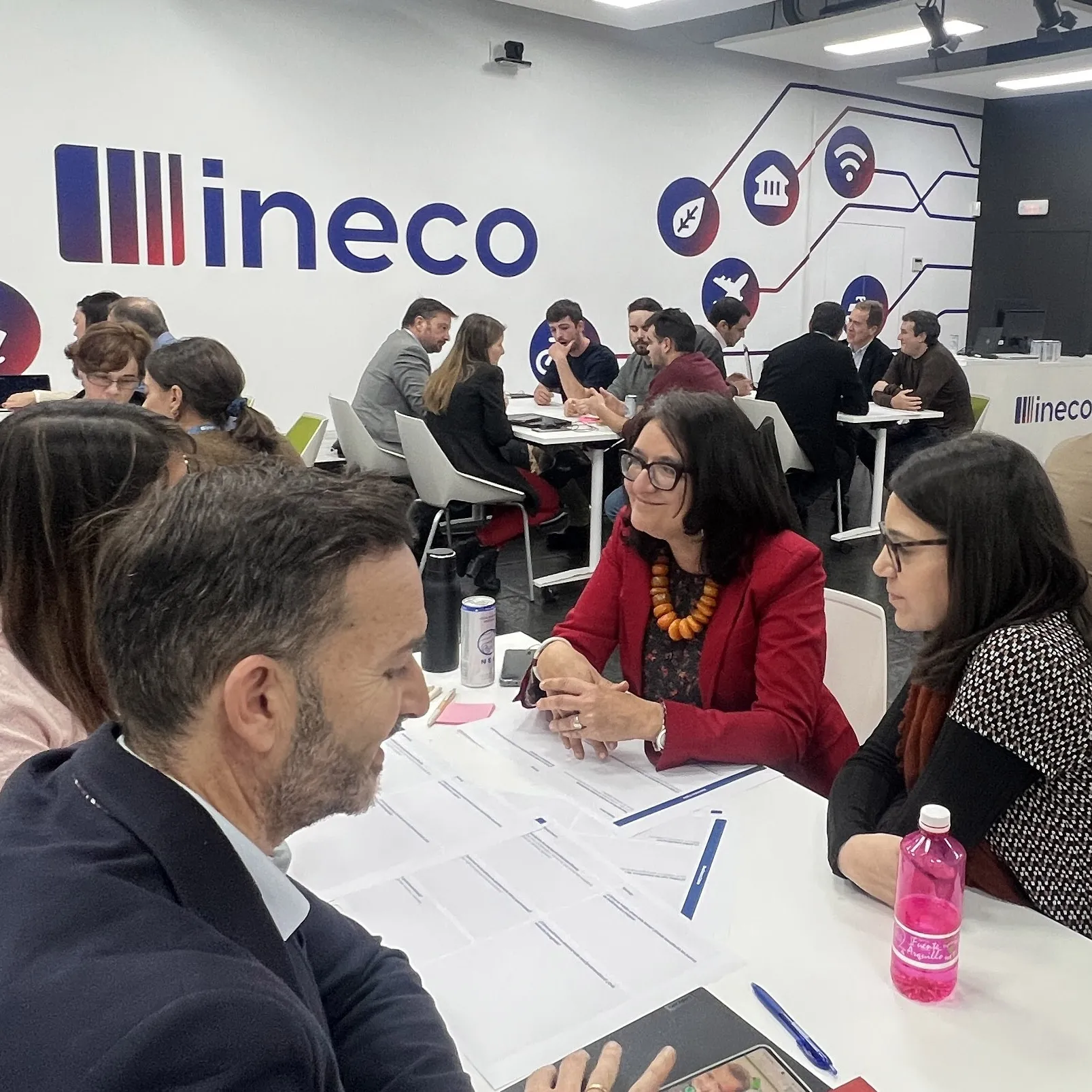This new workshop provided a space for direct interaction between Ineco experts and the speakers, who presented state-of-the art technology solutions focused on digital enablers such as data intelligence, immersive simulations and process optimisation through digital twins.