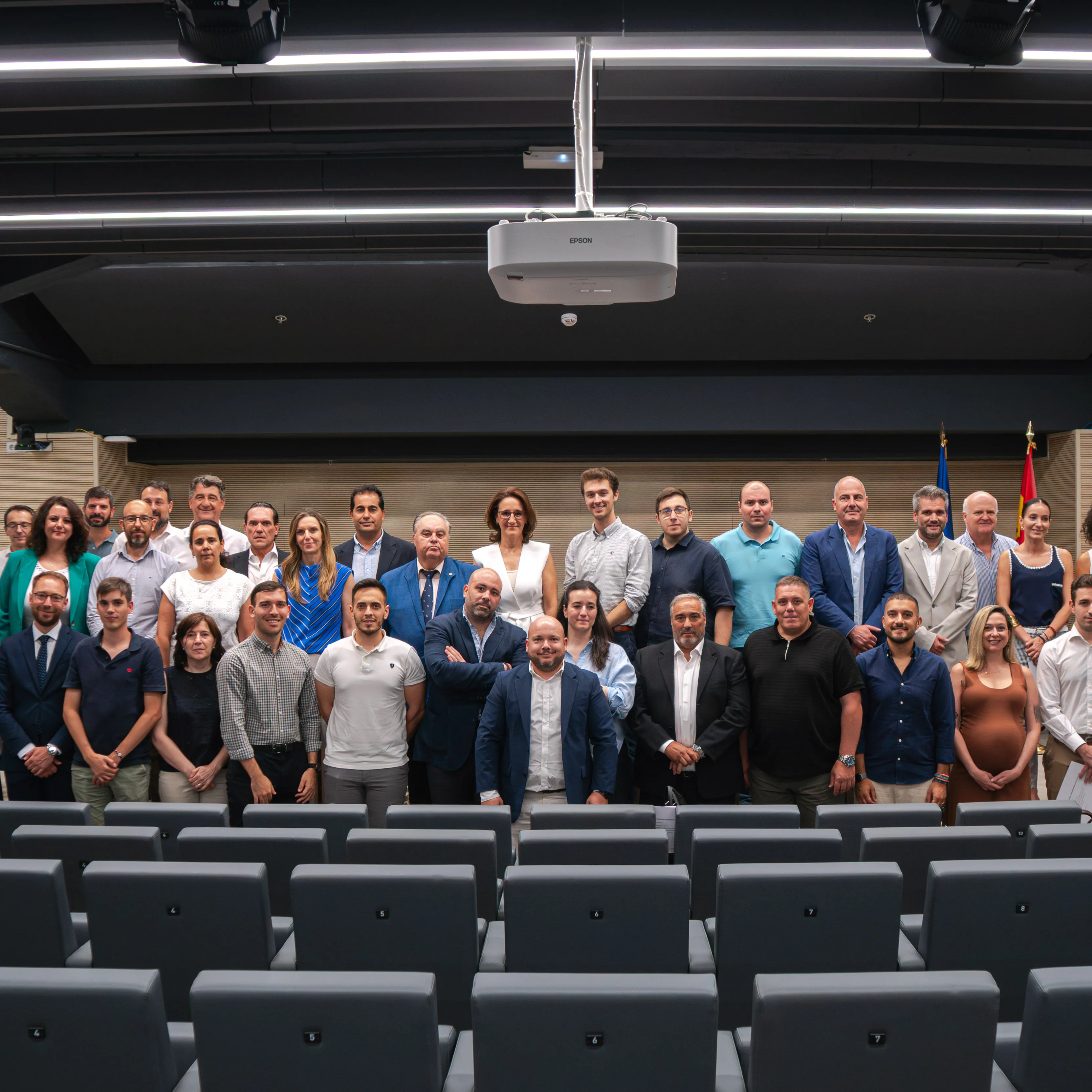Desde su lanzamiento, más de un centenar de expertos del sector ferroviario se han formado en esta iniciativa pionera, que ya ha lanzado su quinta edición.