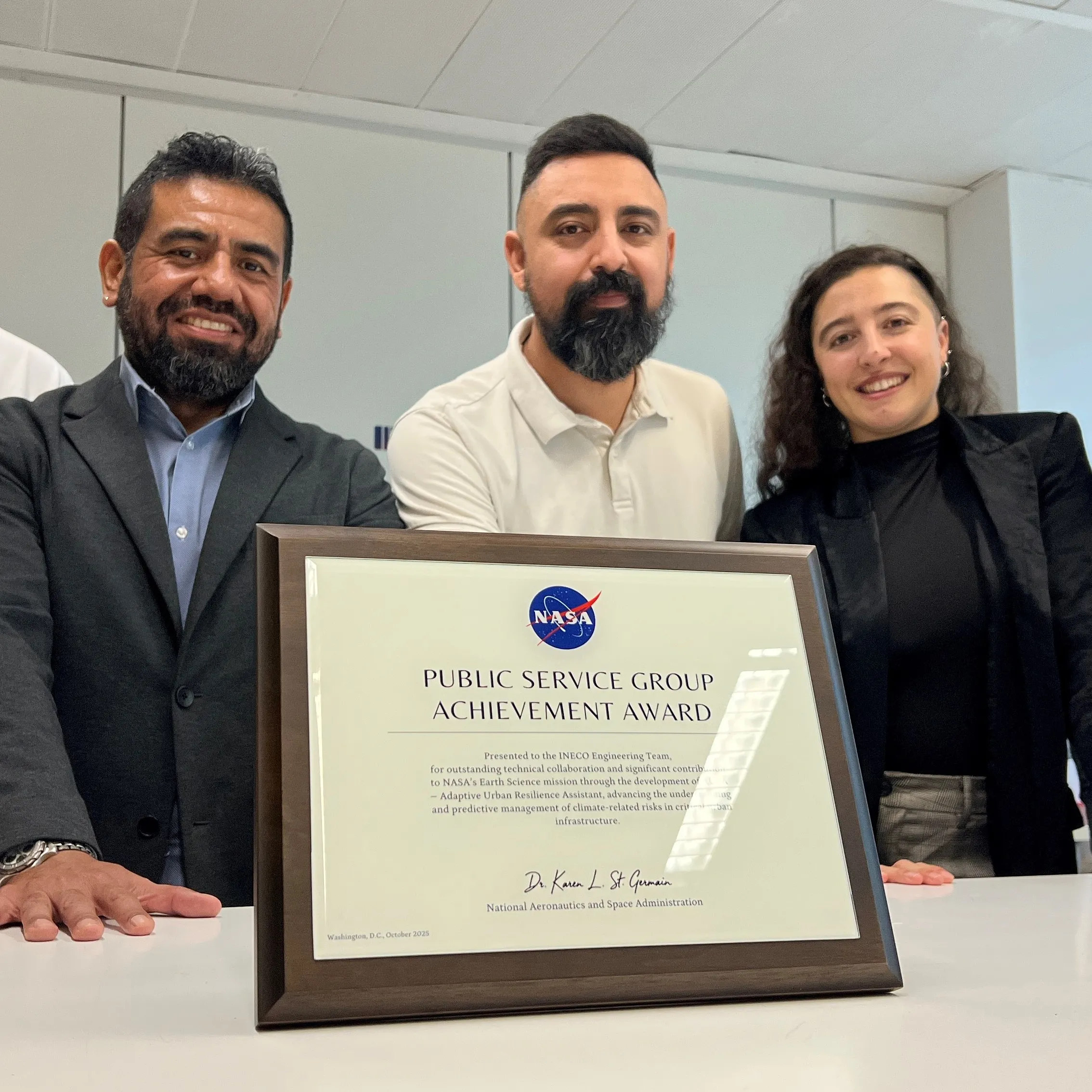 Imagen del equipo que ha desarrollado AURA