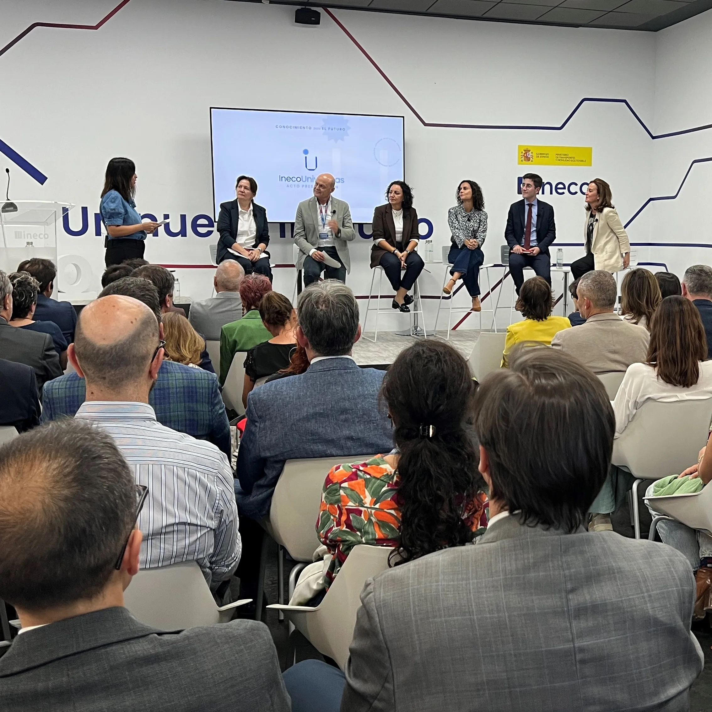 Imagen del acto de presentación de Ineco Universitas