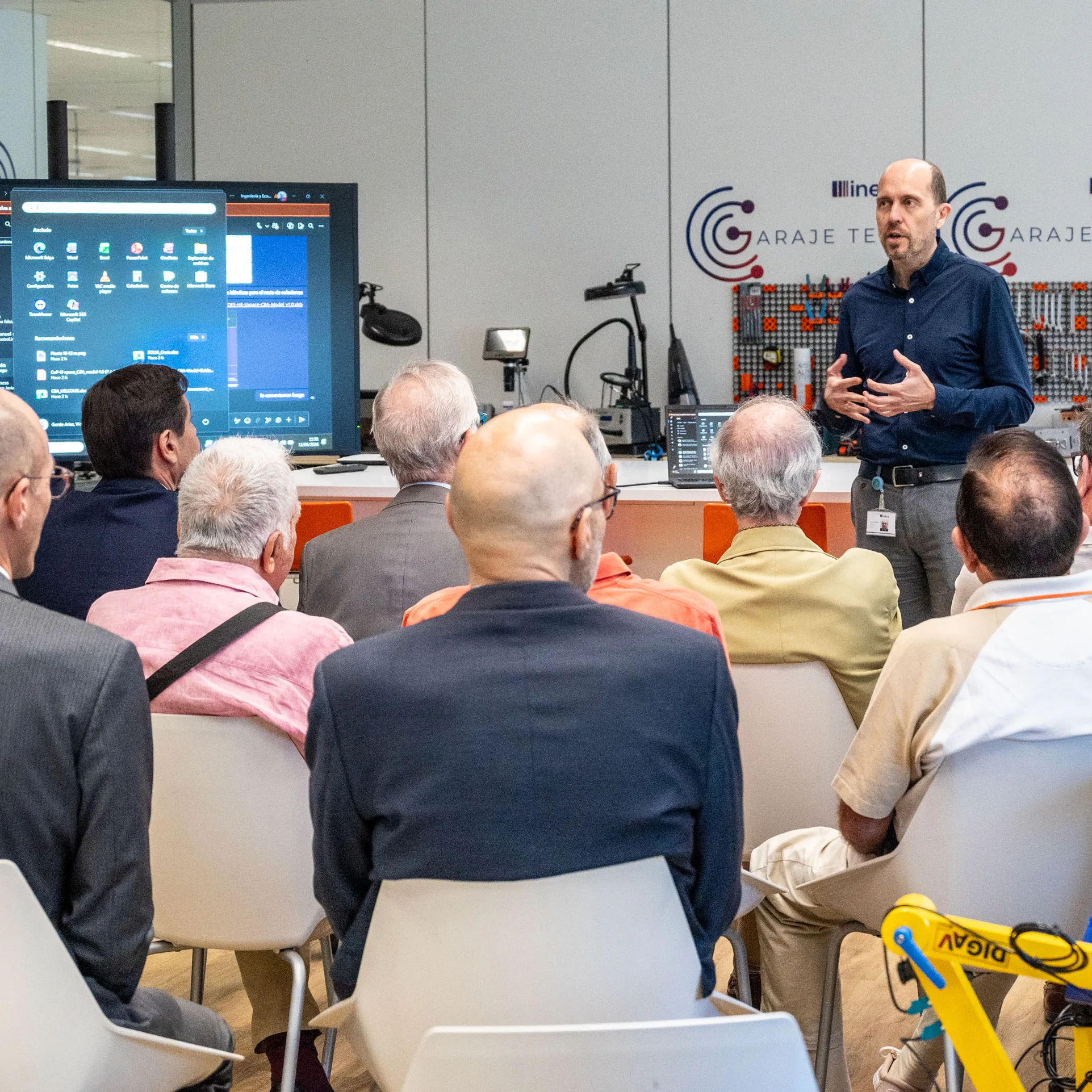 El COIIM y el IIE conocen de primera mano el ecosistema de innovación en tecnología dron de Ineco