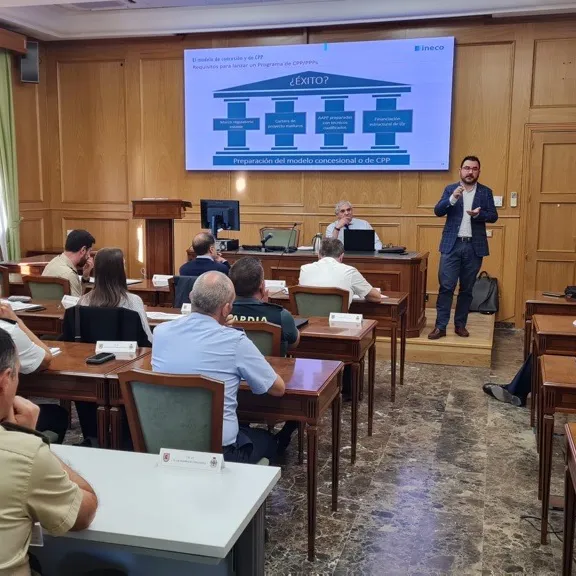 CESEDEN reúne la experiencia de Ineco en una jornada sobre gestión de infraestructuras de Defensa