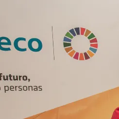 Ineco colabora con la red social para personas mayores Enréd@te de Cruz Roja