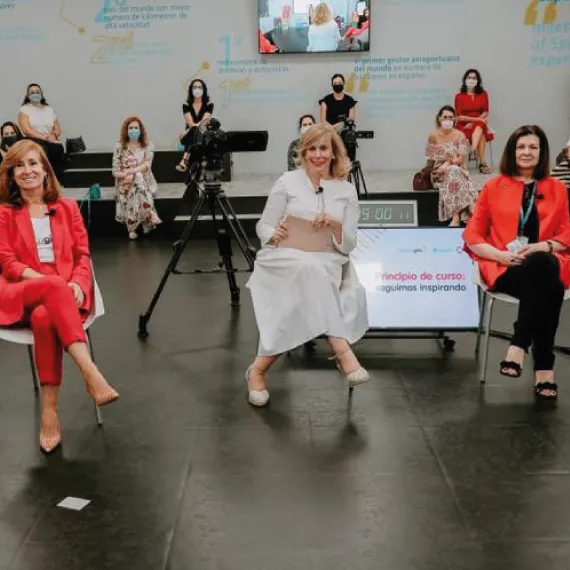 Inspiring Girls inaugura el curso con un panel de mujeres STEM en Ineco
