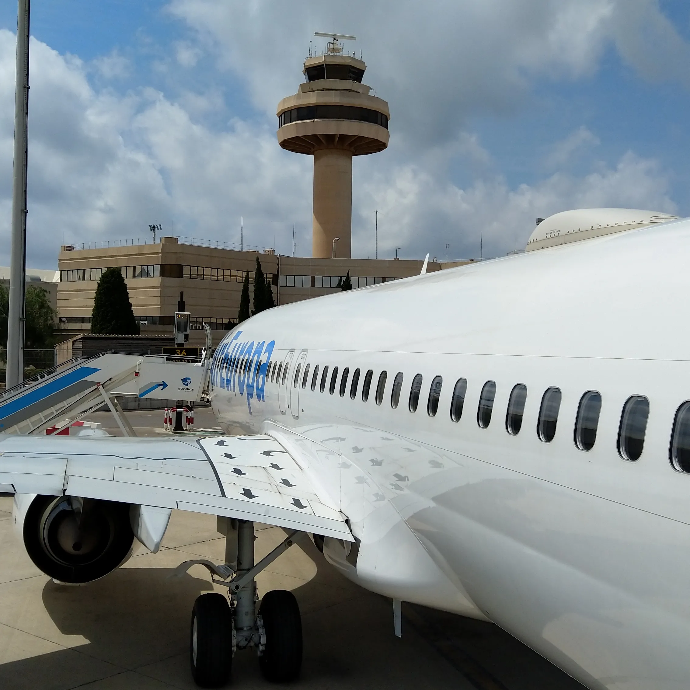 Digitalization of control towers