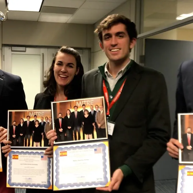 Joven talento aeronáutico de Ineco se forma en MITRE