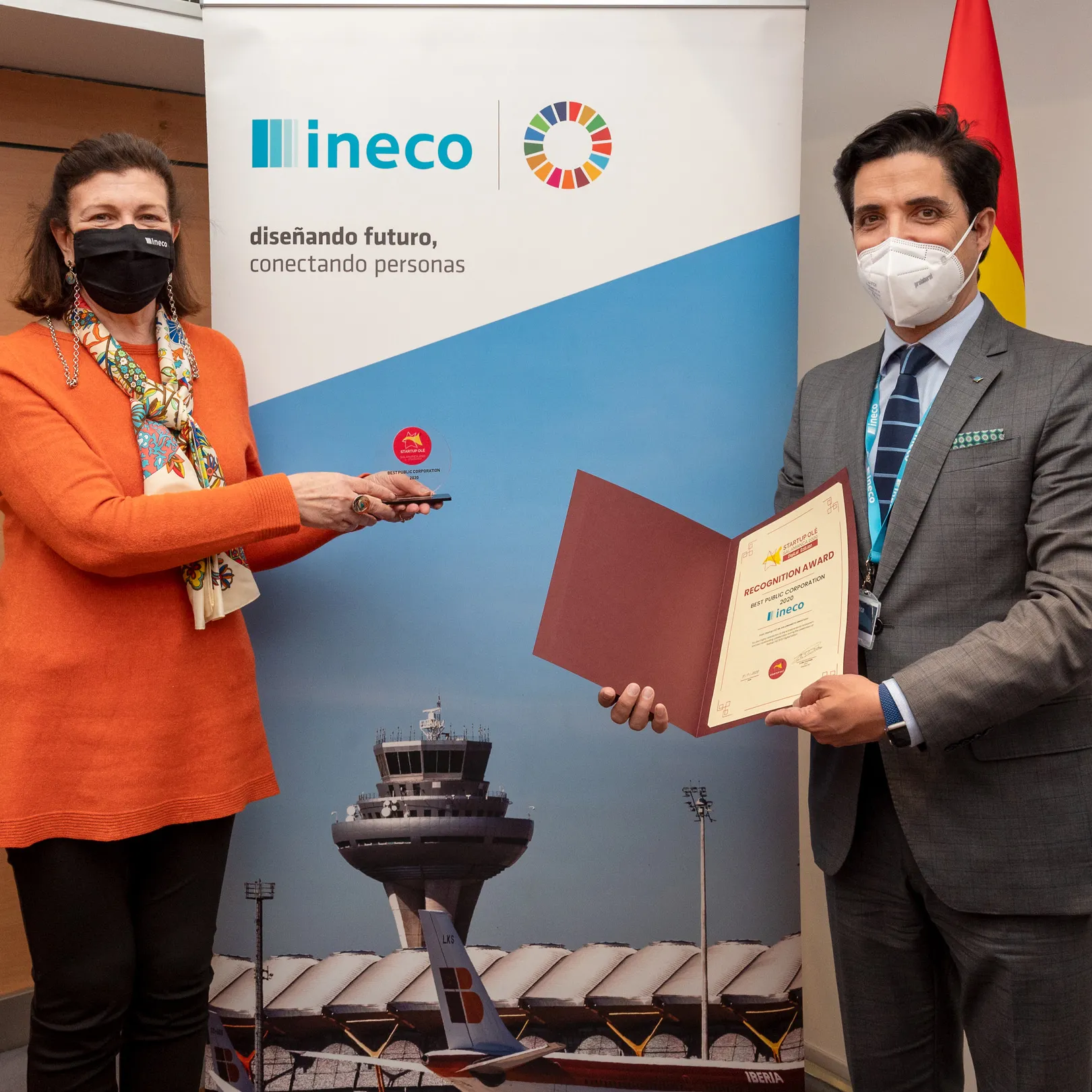 Ineco receives the Best Public Corporation award from STARTUP OLÉ