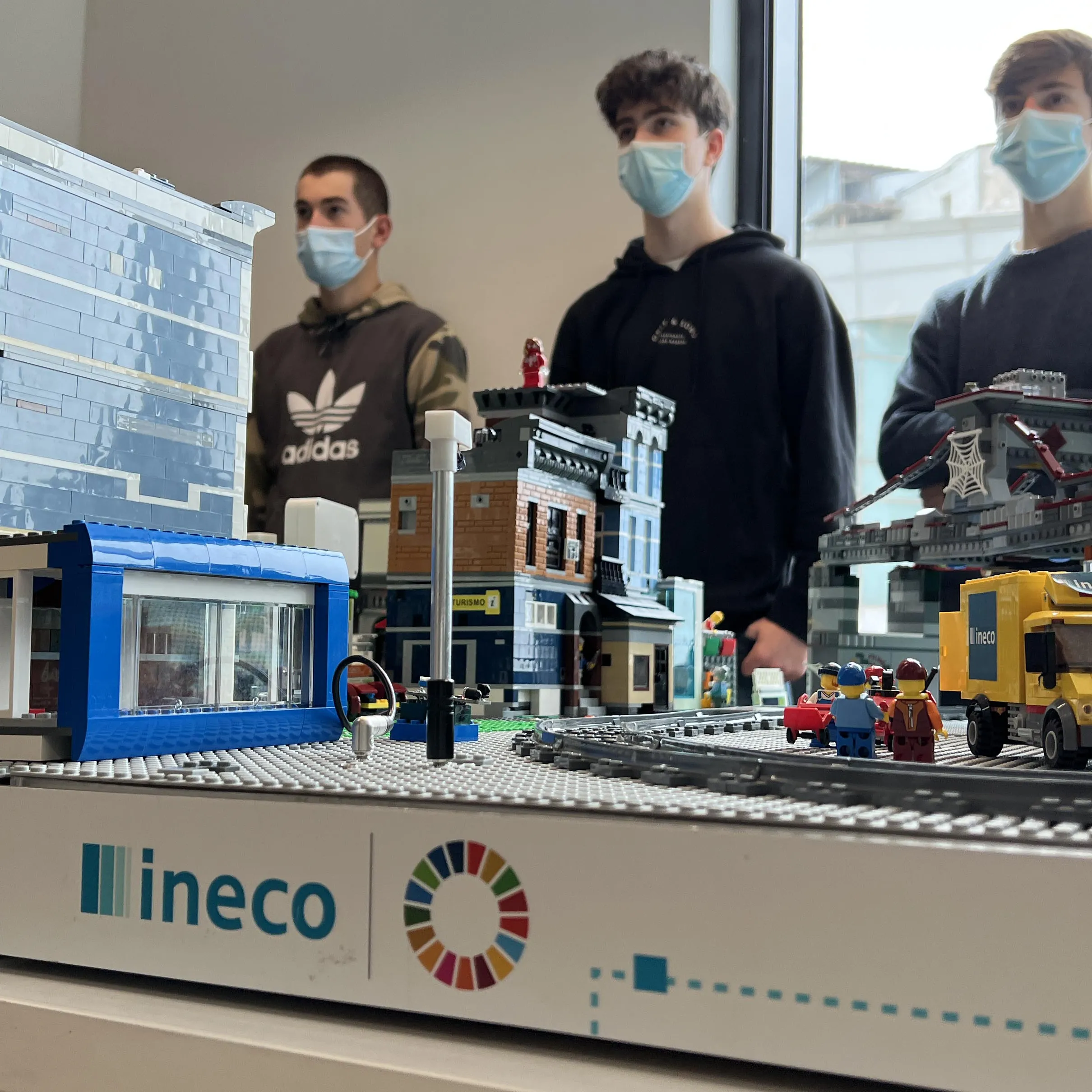 Ineco potencia la ingeniería entre los estudiantes de secundaria