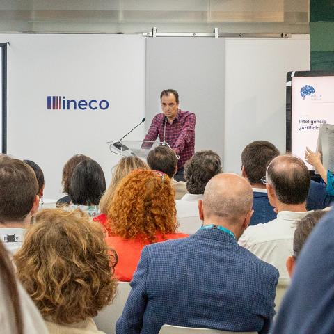 El presidente Ineco, Sergio Vázquez Torrón, ha anunciado que la compañía desarrollará más de 20 soluciones basadas en inteligencia artificial en los próximos meses.