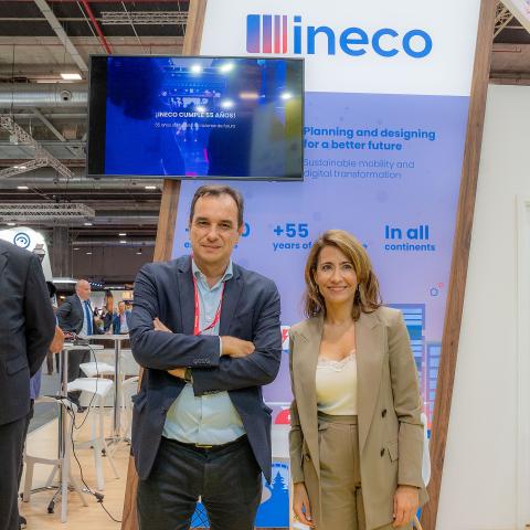 The president of Ineco together with the Minister of Transport, Mobility and Urban Agenda