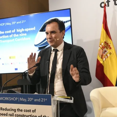 The president of Ineco, Sergio Vázquez Torrón, was in charge of officially closing the event