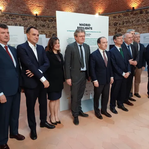 El presidente de Ineco, Sergio Vázquez Torrón, ha estado presente en el acto de apertura de esta exposición