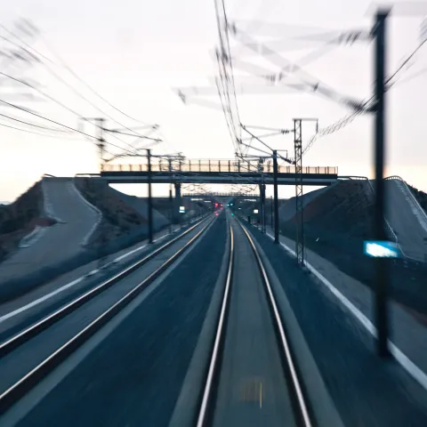 As Independent Safety Assessor (ISA), Ineco and Inecomex will be involved throughout the various phases of the project to verify that the railway system meets the required safety standards prior to entering service.