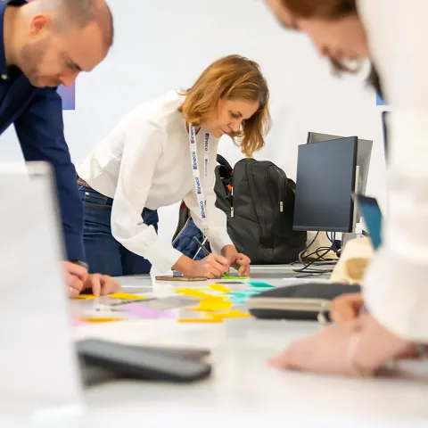 Consulting DNA: knowledge for citizens 