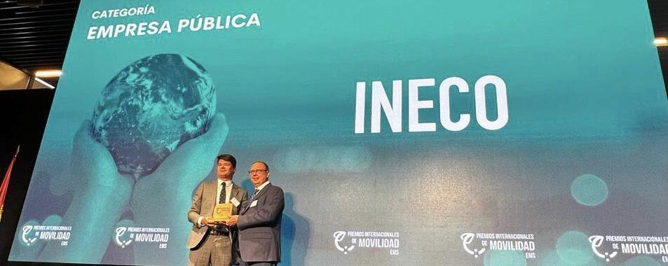 Luis Janeiro, People Director, collected the award