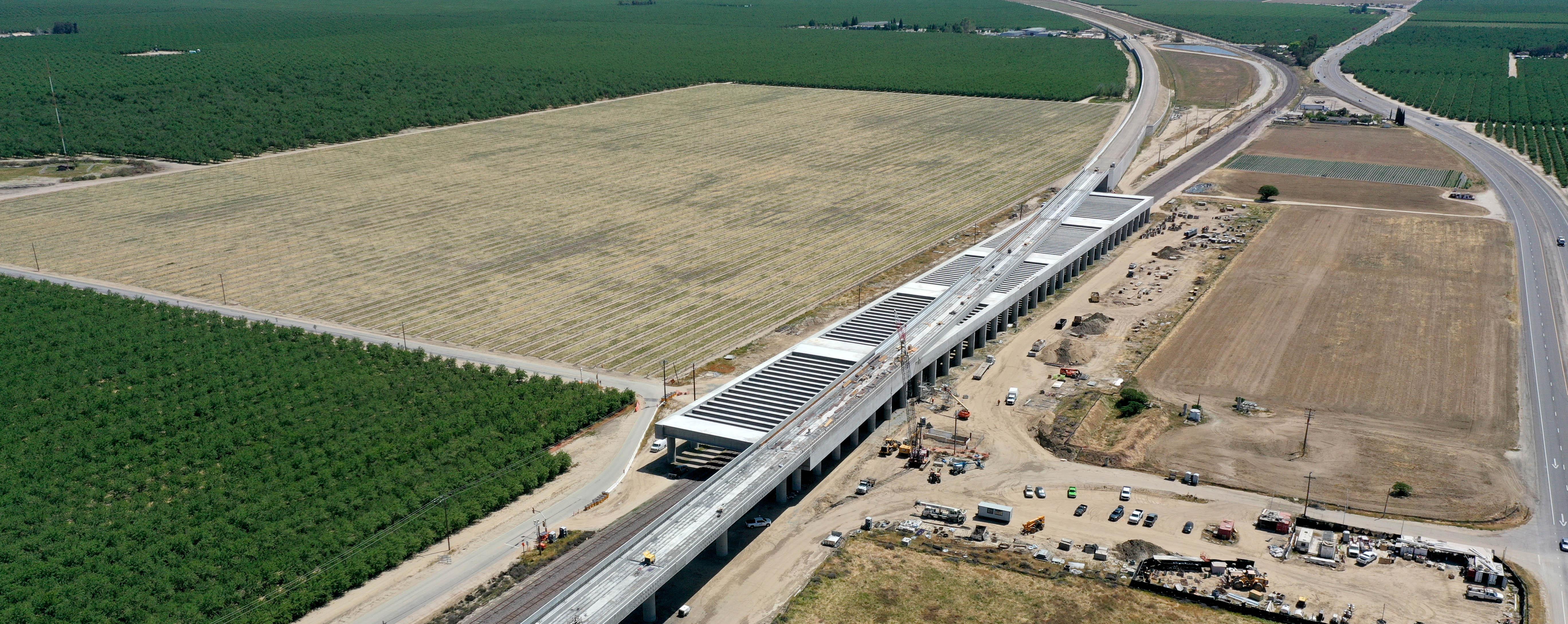 The Wasco Viaduct will be part of the corridor connecting the cities of Los Angeles and San Francisco.