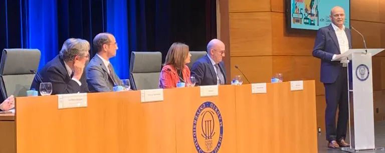 Francisco Cifuentes ha destacado que: “hay una generación de jóvenes sobradamente preparada que lo único que quiere son oportunidades para poder desarrollarse y formarse. En Ineco queremos que esas oportunidades lleguen a todas y todos”.