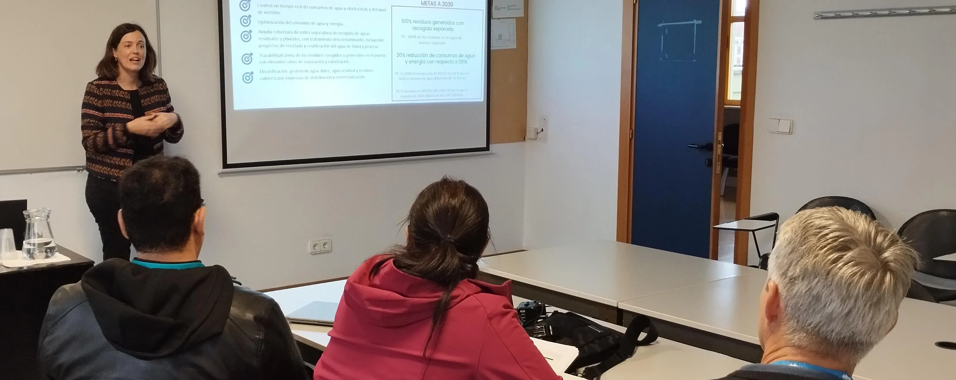 Virginia Fuentes durante la presentación