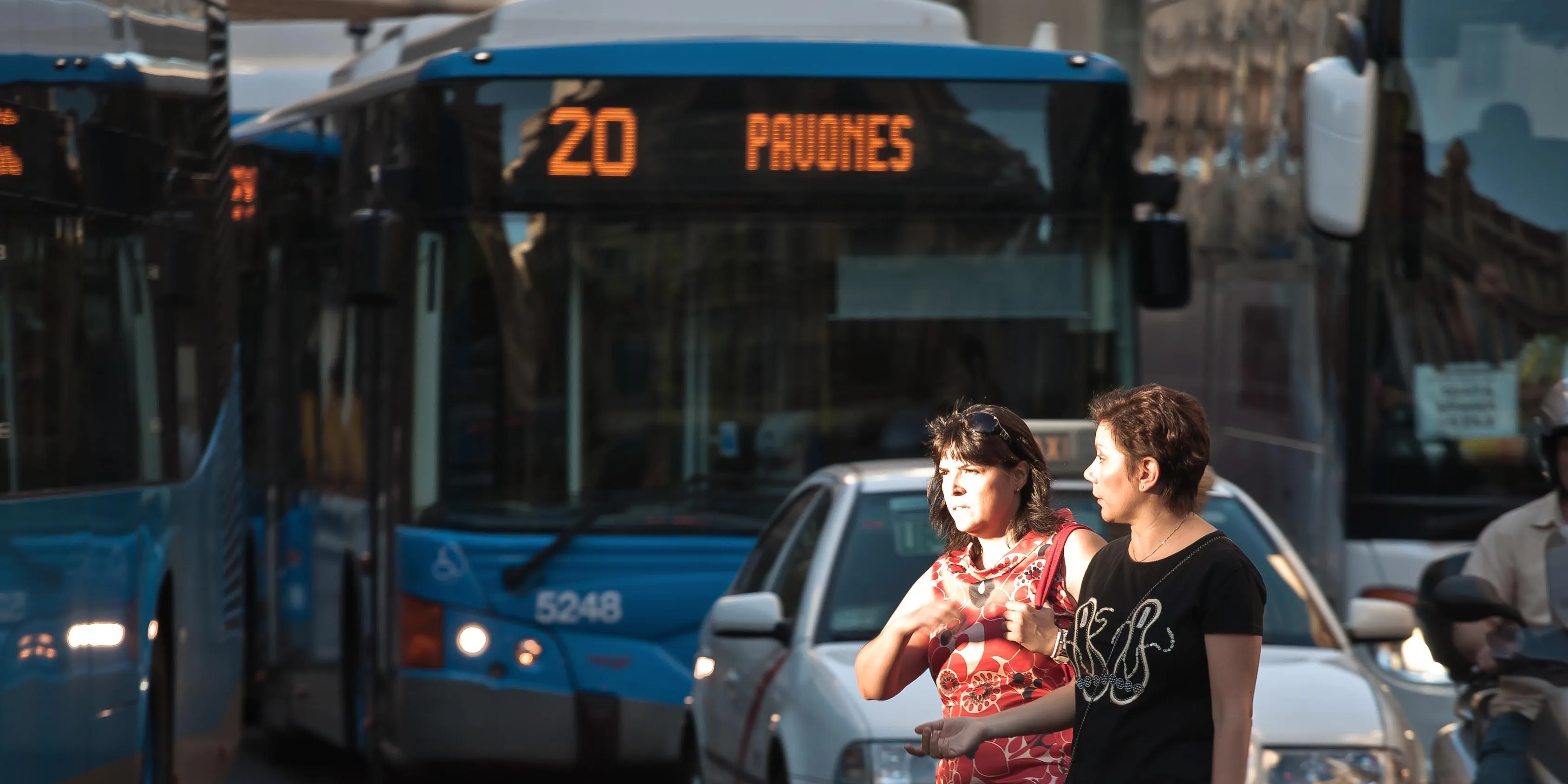 The aim is that this innovative project will be available in 2026 and will allow citizens to travel across the country using any public transport, for a single price.