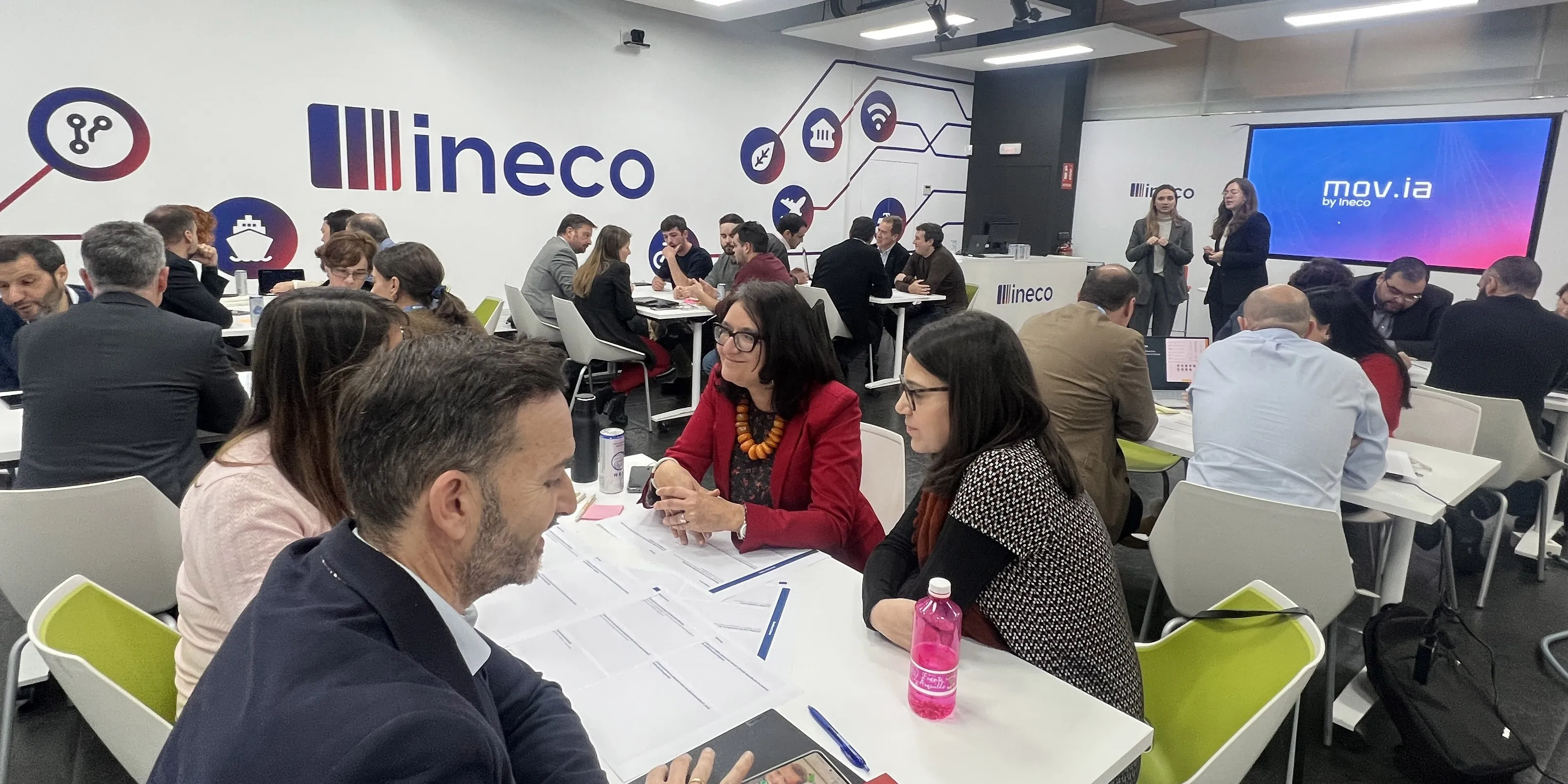 This new workshop provided a space for direct interaction between Ineco experts and the speakers, who presented state-of-the art technology solutions focused on digital enablers such as data intelligence, immersive simulations and process optimisation through digital twins.