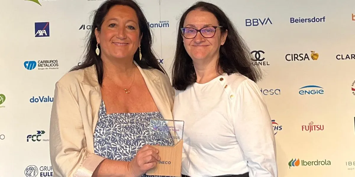 Award Ceremony: Empowering Women's Talent