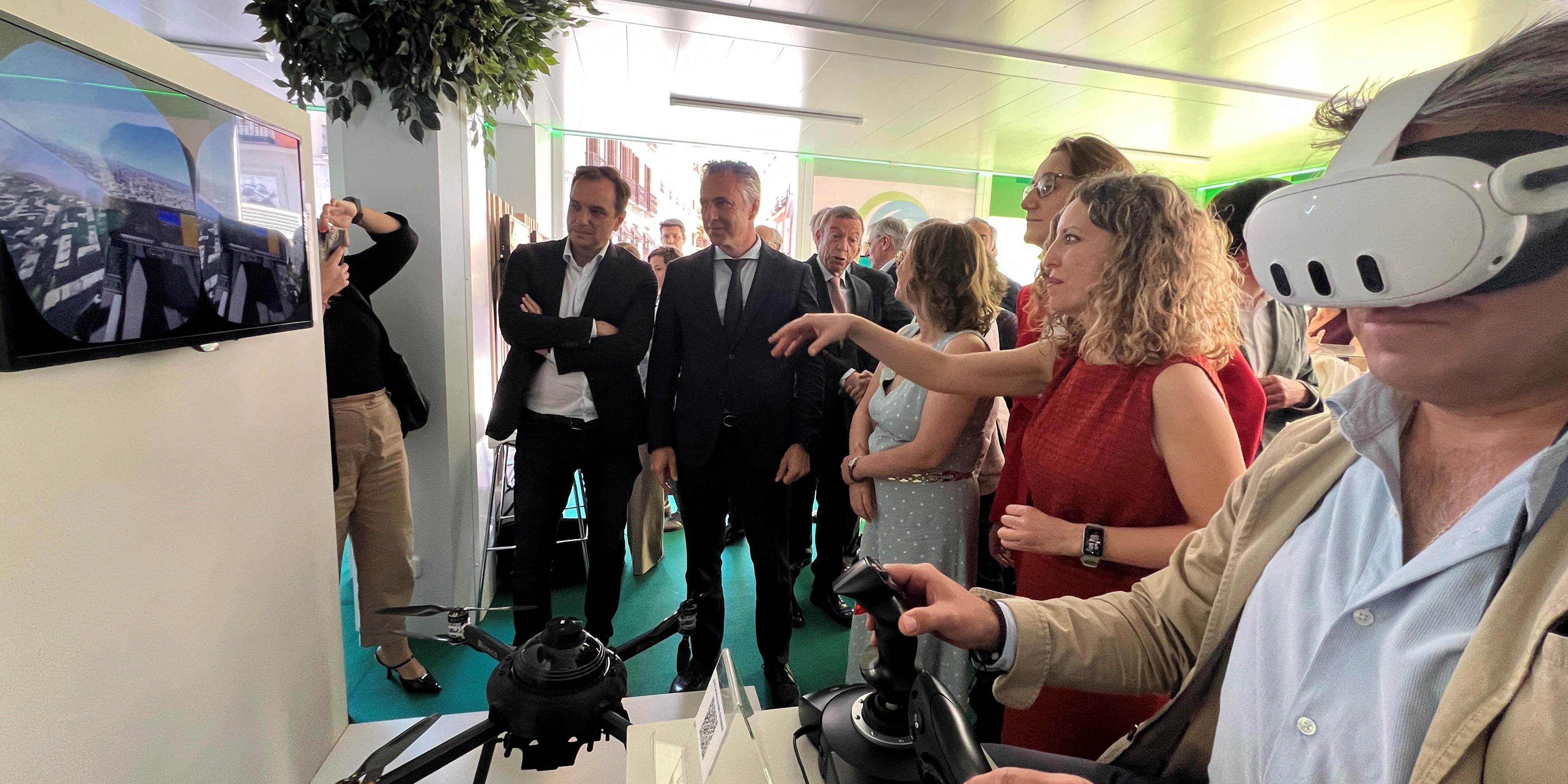 Ineco expone en Callao un simulador de vuelo de dron interactivo