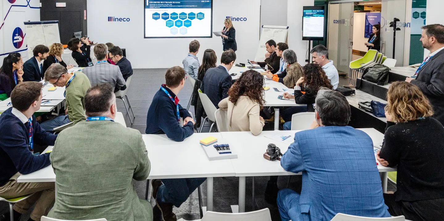 La sesión incluyó talleres participativos donde se discutieron temas clave