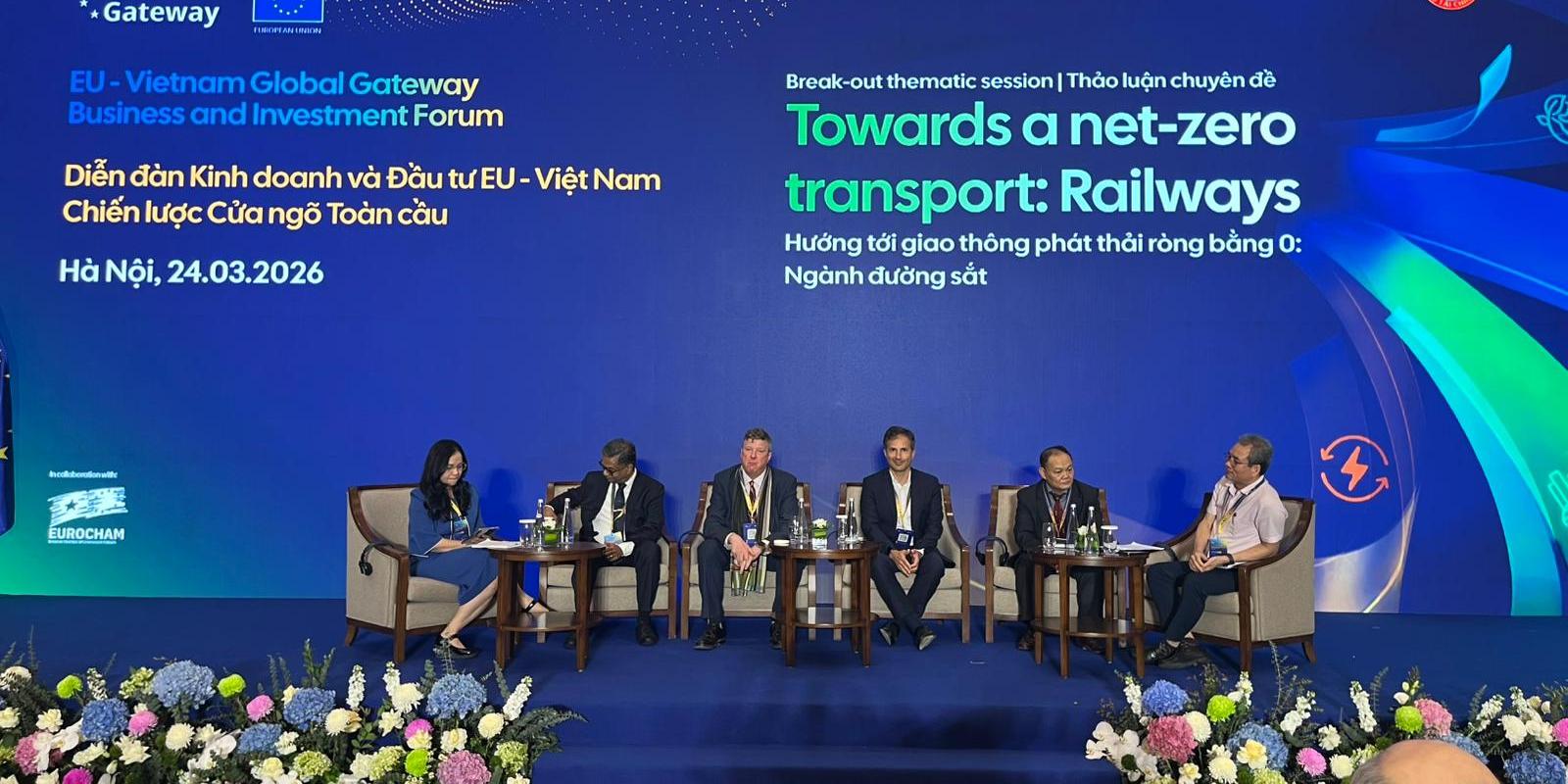 A snapshot from the forum held in Vietnam
