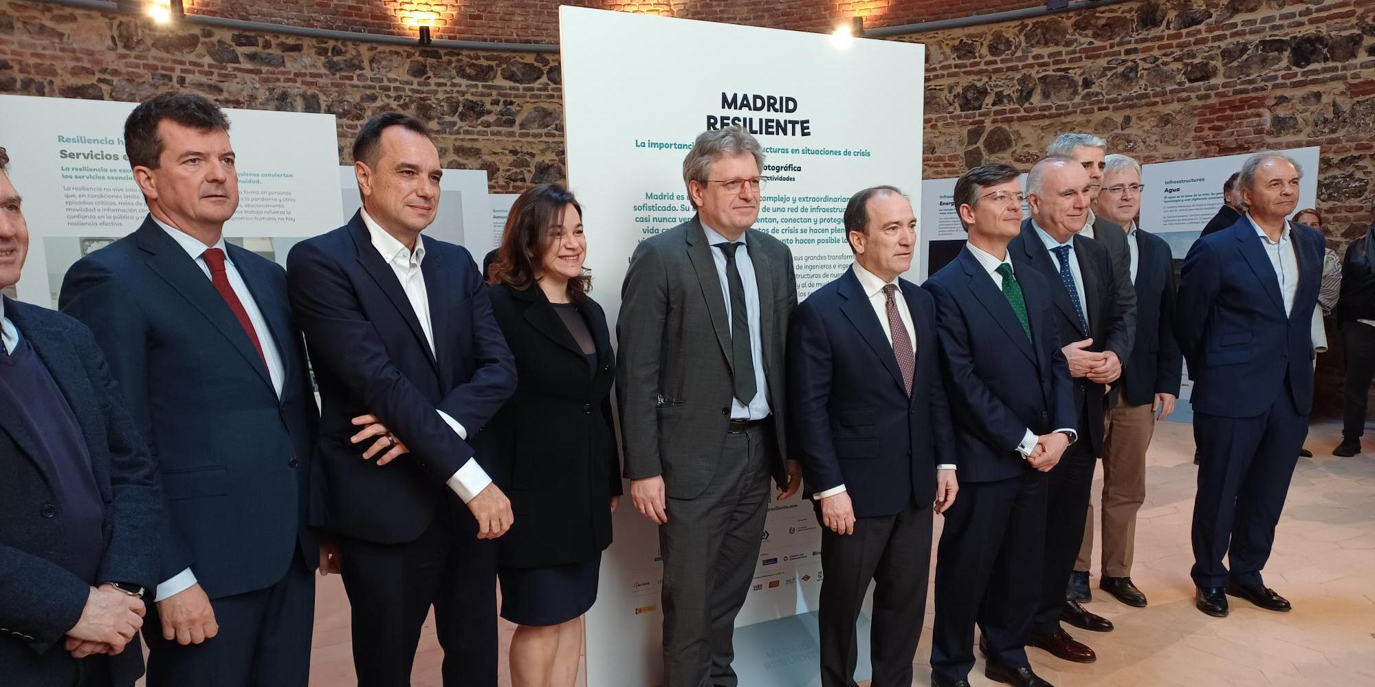 El presidente de Ineco, Sergio Vázquez Torrón, ha estado presente en el acto de apertura de esta exposición