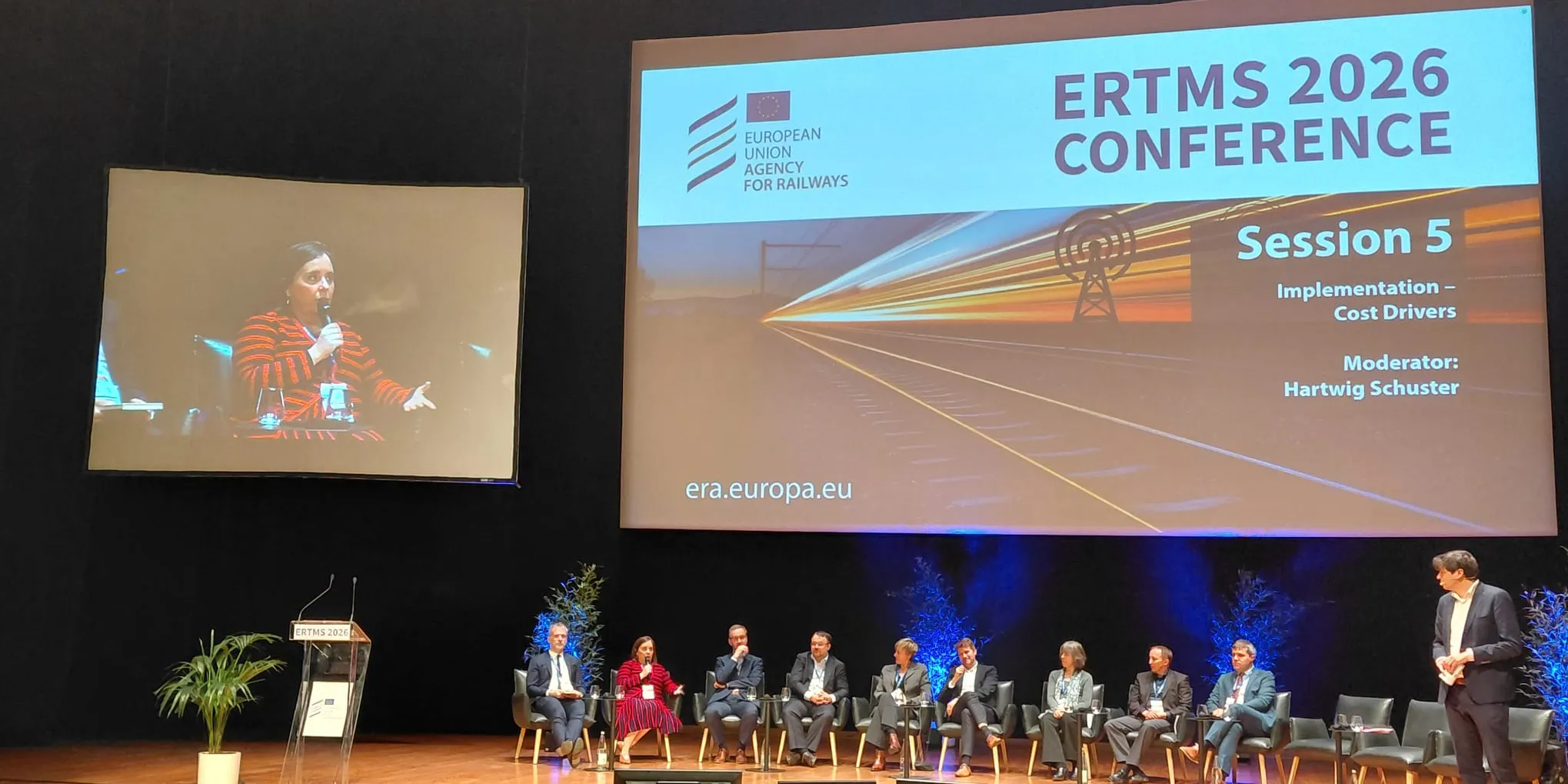Silvia Domínguez, ERTMS Manager at Ineco, took part in a panel focused on the technical factors with the greatest impact on costs, as well as on the measures that could help to reduce them.