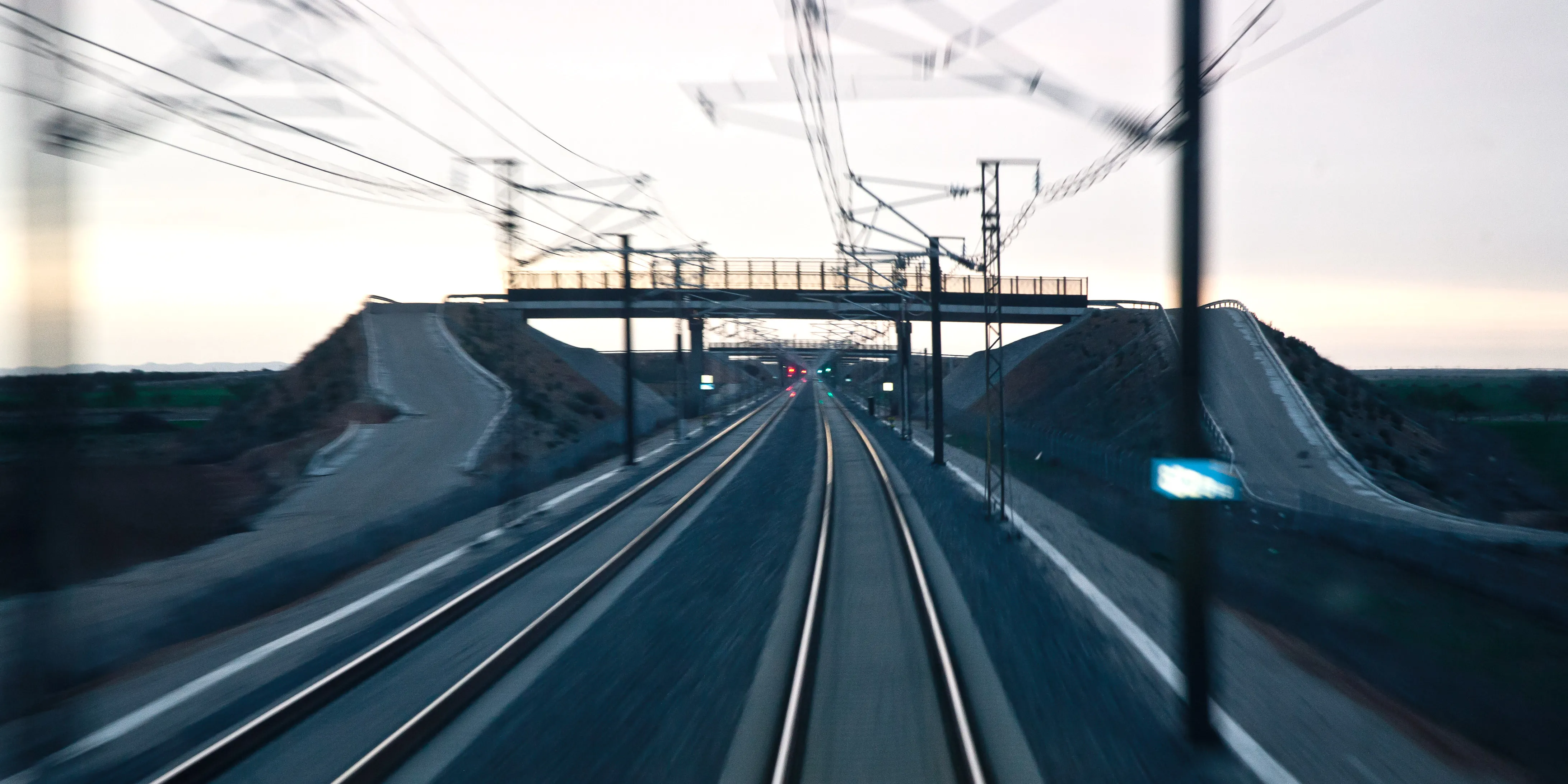 As Independent Safety Assessor (ISA), Ineco and Inecomex will be involved throughout the various phases of the project to verify that the railway system meets the required safety standards prior to entering service.