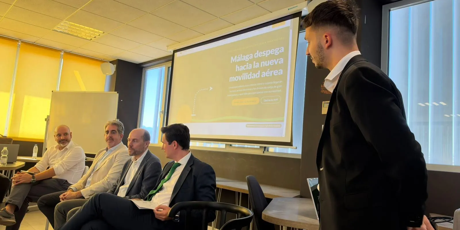 Víctor Gordo, experto en Sistemas de Comunicación, Navegación y Vigilancia y Gestión del Tráfico Aéreo (CNS-ATM) de Ineco, ha representado a la compañía en ambas citas