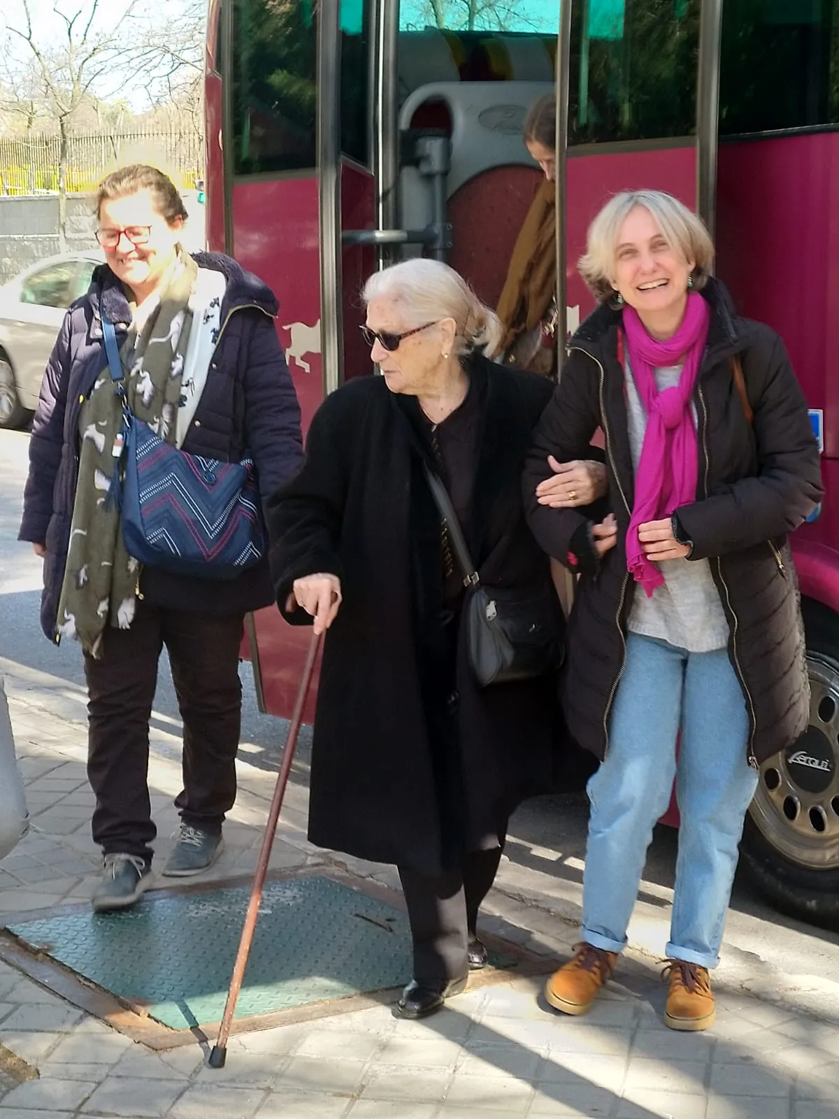 Nos sumamos a la lucha contra la soledad de las personas mayores