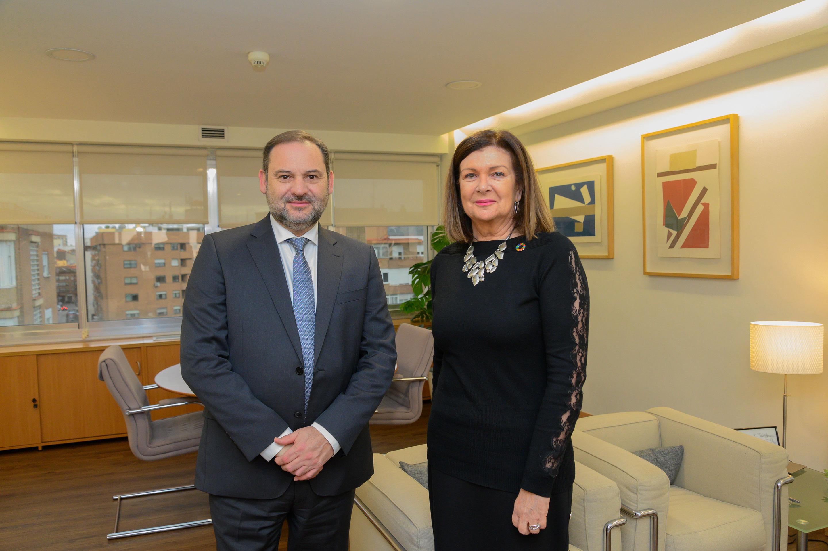 Ábalos celebra el compromiso de Ineco con la igualdad real entre hombres y mujeres