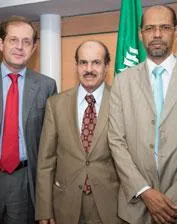 Members of the SRO visit Paseo de la Habana